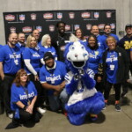 Colts defensive end Kwity Paye brought some friends along to volunteer at Gleaners, in partnership with Campell's Chunky.