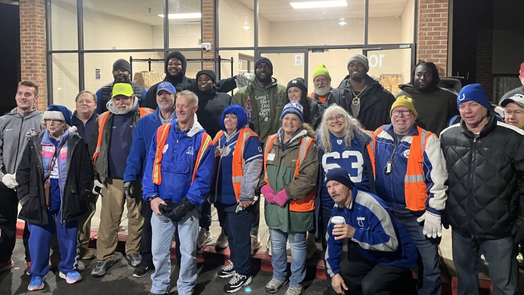 Shaquille Leonard's Maniac Foundation handed out Thanksgiving meals on the west side of Indianapolis.